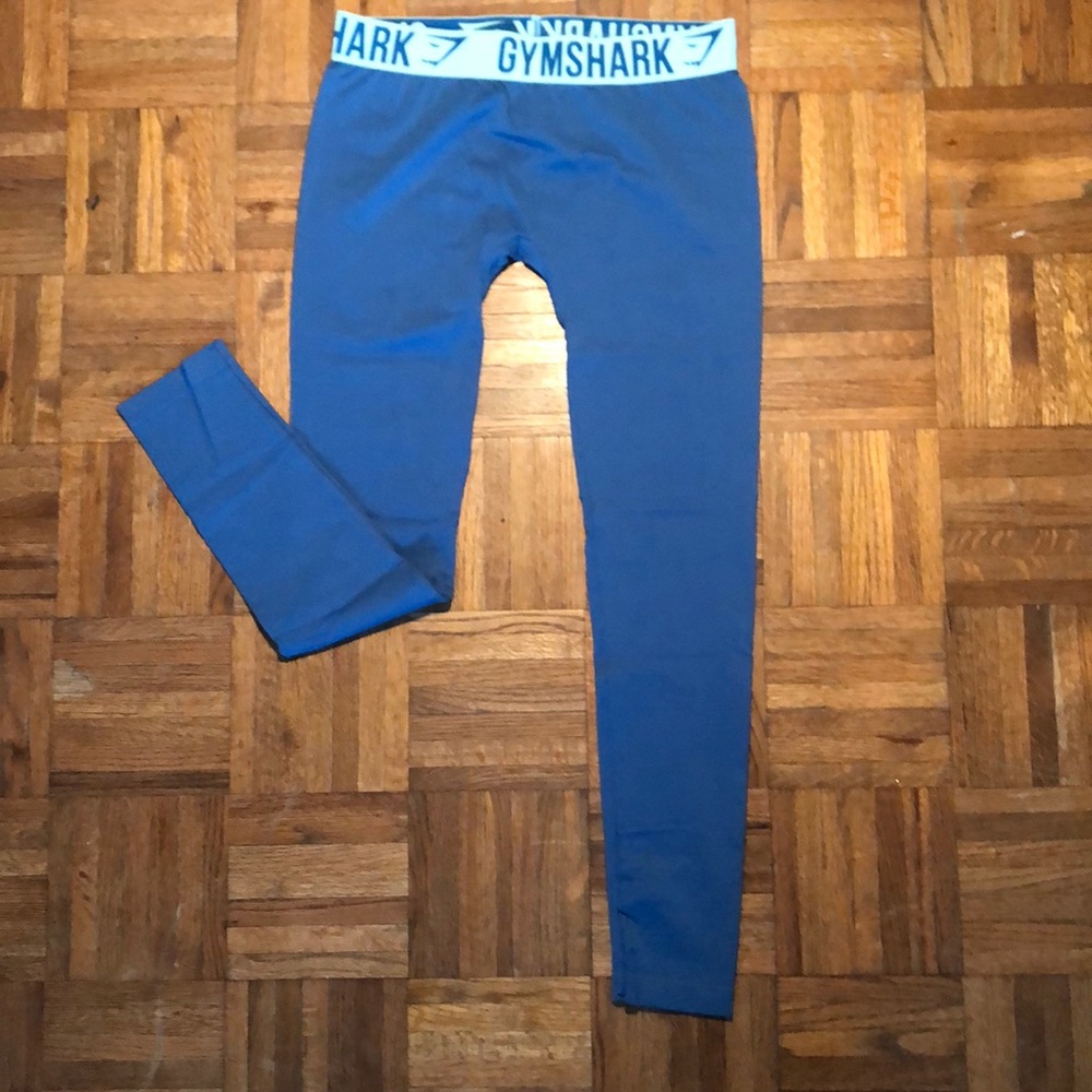 Gymshark fit leggings size L.